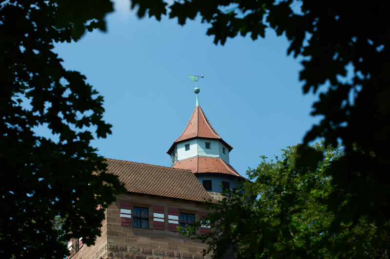 Flüssigkunststoff und Dichtheit für Ihr Dach - Janker Dachdeckerei und  Zimmerei Nürnberg